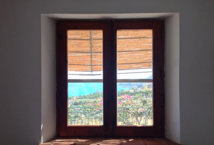 Villa window